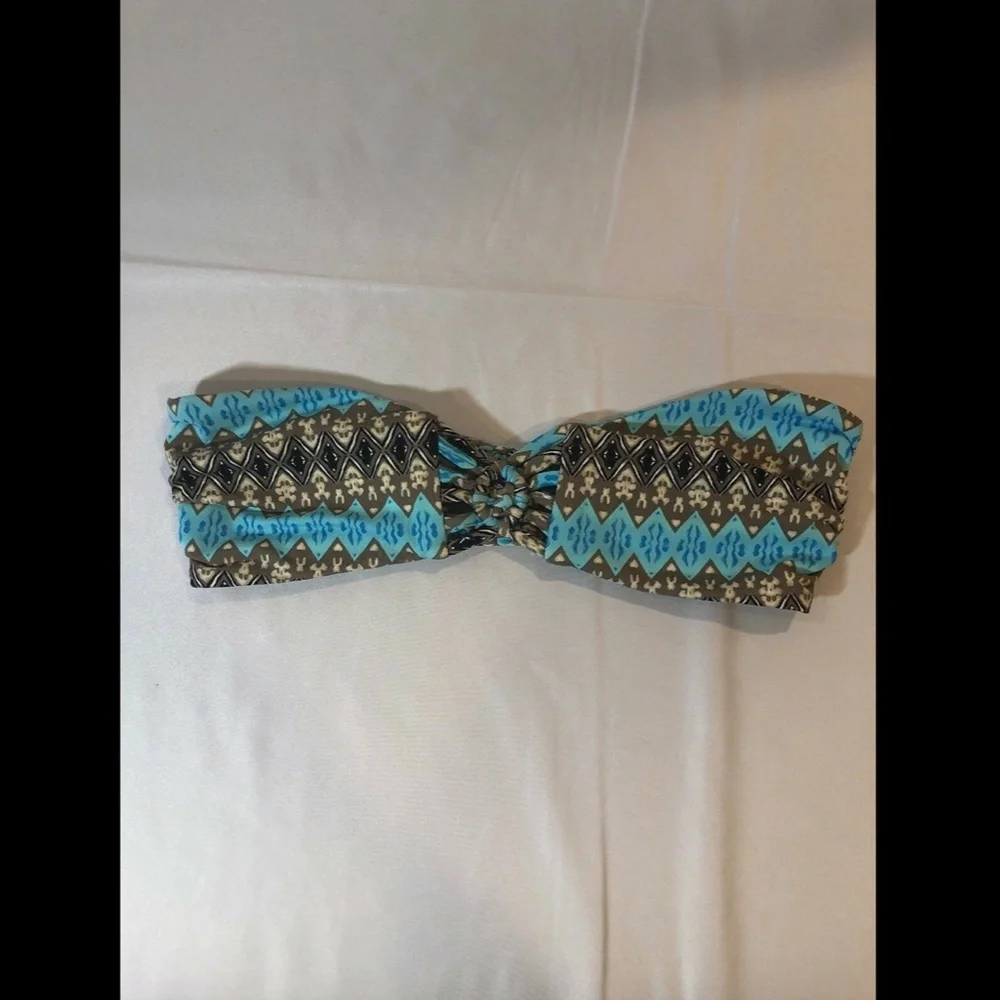 NEW Frankie's Bikinis Mary Jane Macrame‎ Bandeau Ikat Bikini Top in Small
